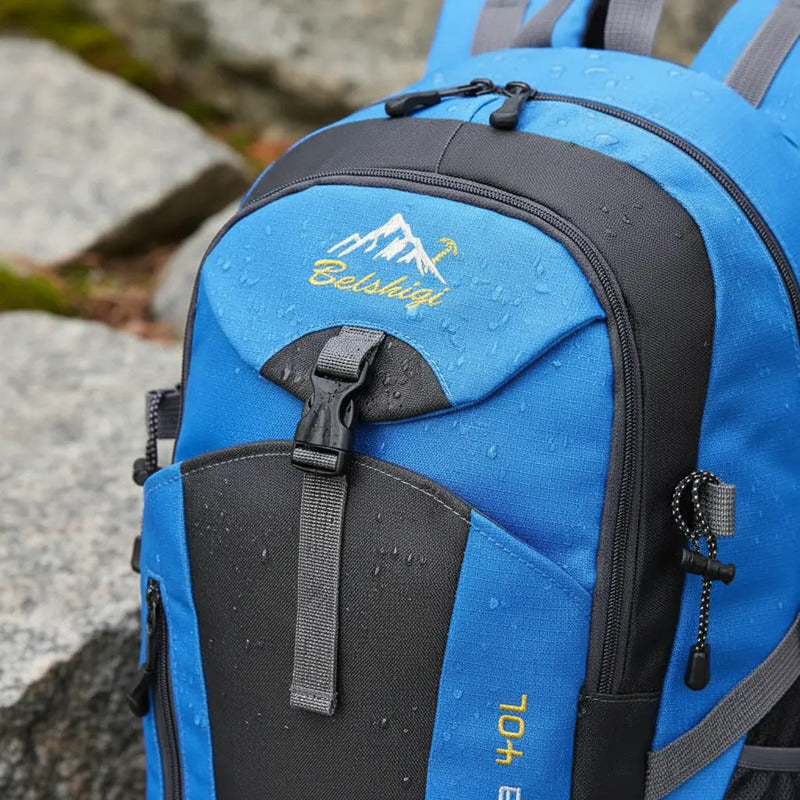 Mochila Deportiva Impermeable Reforzada Camping Trekking 40l Celeste Liso