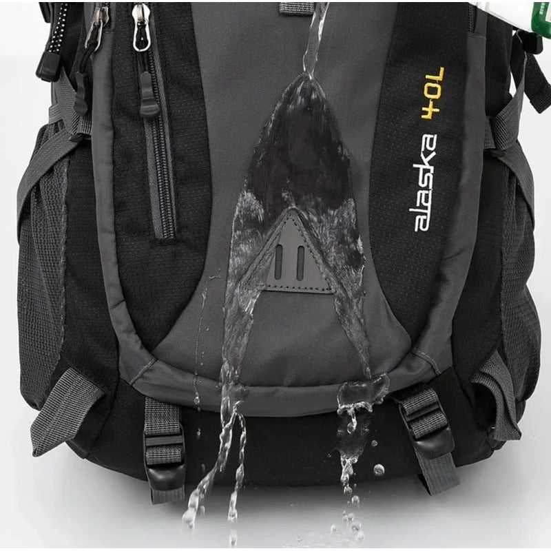 Mochila Deportiva Impermeable Reforzada Camping Trekking 40l Rojo Liso