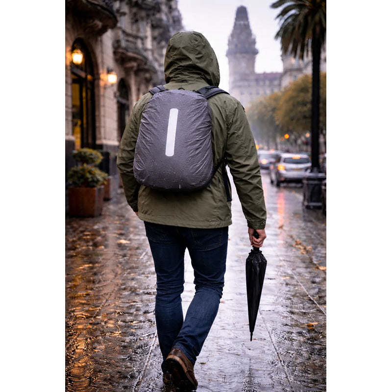 Funda Protectora Impermeable Para Mochila 35lts Reflectante Gris Liso